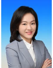 區卓嬈