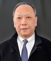 何震傑